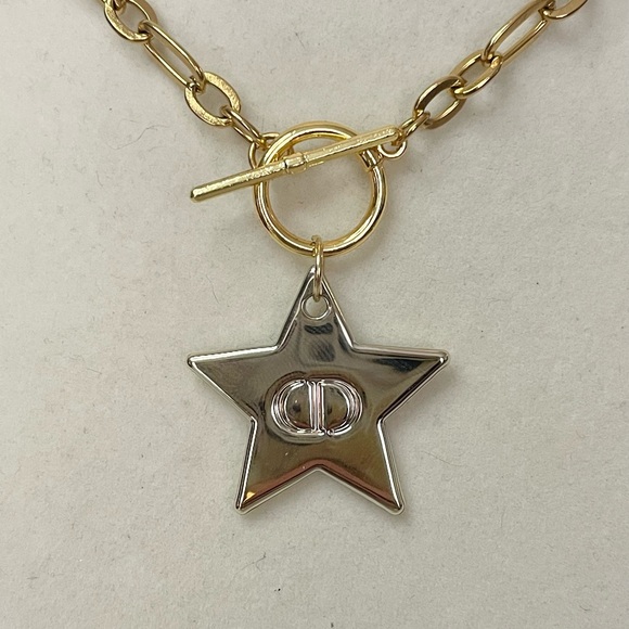 Upcycled Gold Star Charm Chain Link Necklace - Picture 2 of 3